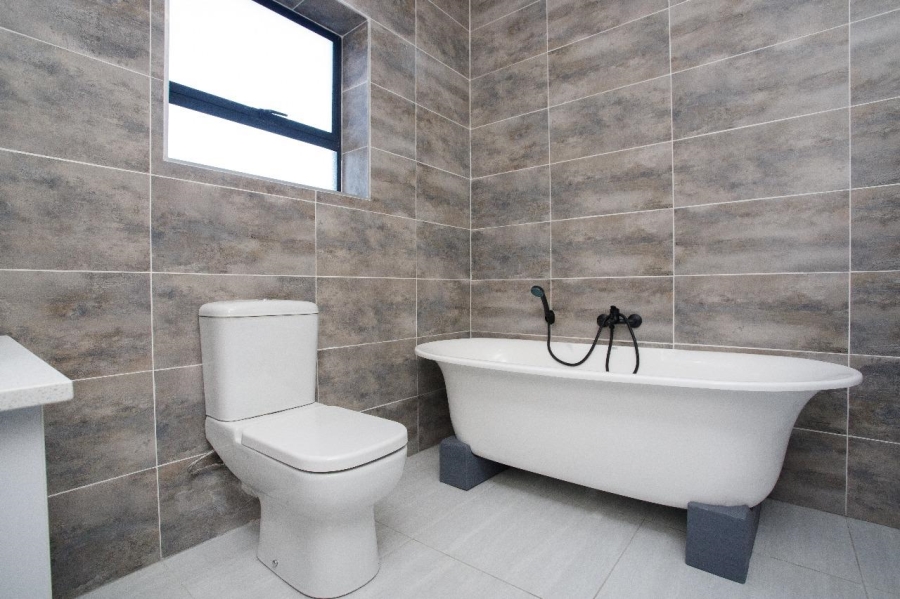 3 Bedroom Property for Sale in Island View Western Cape
